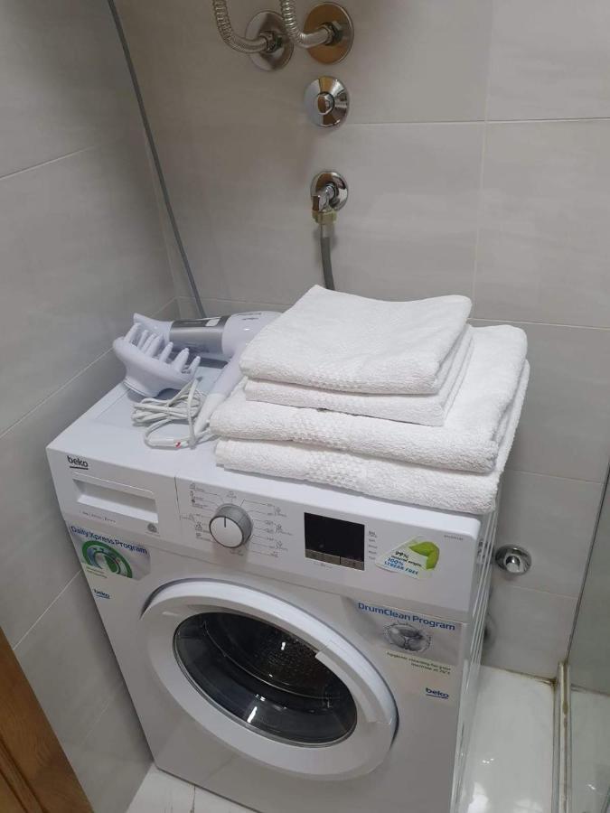 Lijepo Pozicioniran Stan, Atrakcije Blizu Apartment พอดโกริกา ภายนอก รูปภาพ
