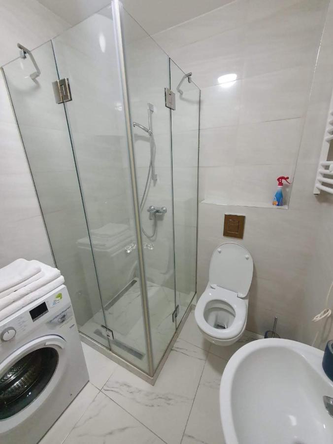 Lijepo Pozicioniran Stan, Atrakcije Blizu Apartment พอดโกริกา ภายนอก รูปภาพ