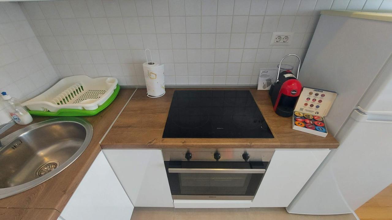 Lijepo Pozicioniran Stan, Atrakcije Blizu Apartment พอดโกริกา ภายนอก รูปภาพ