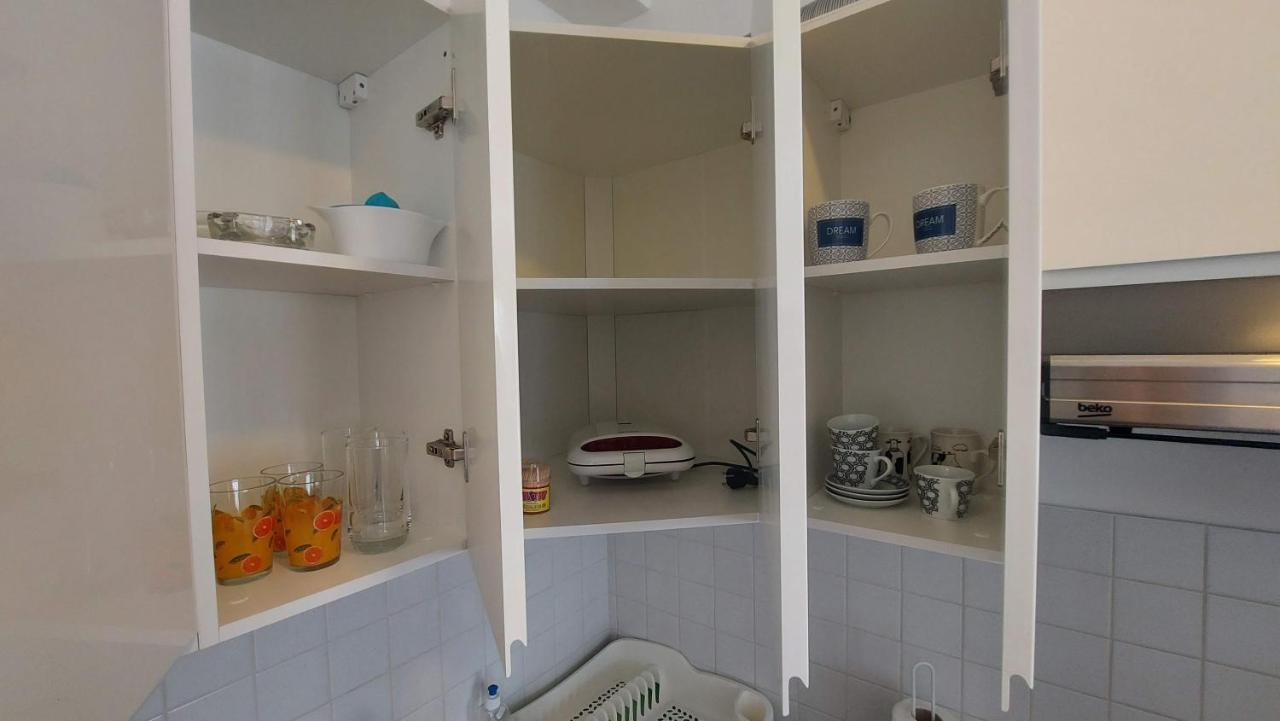 Lijepo Pozicioniran Stan, Atrakcije Blizu Apartment พอดโกริกา ภายนอก รูปภาพ